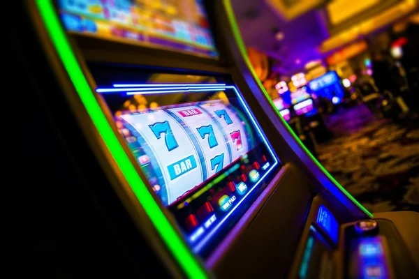 Mobile play during tournament window Mobile-optimized tournament interface